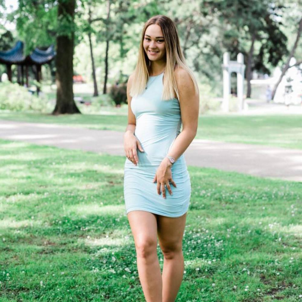 Meet your Posher, Janeta